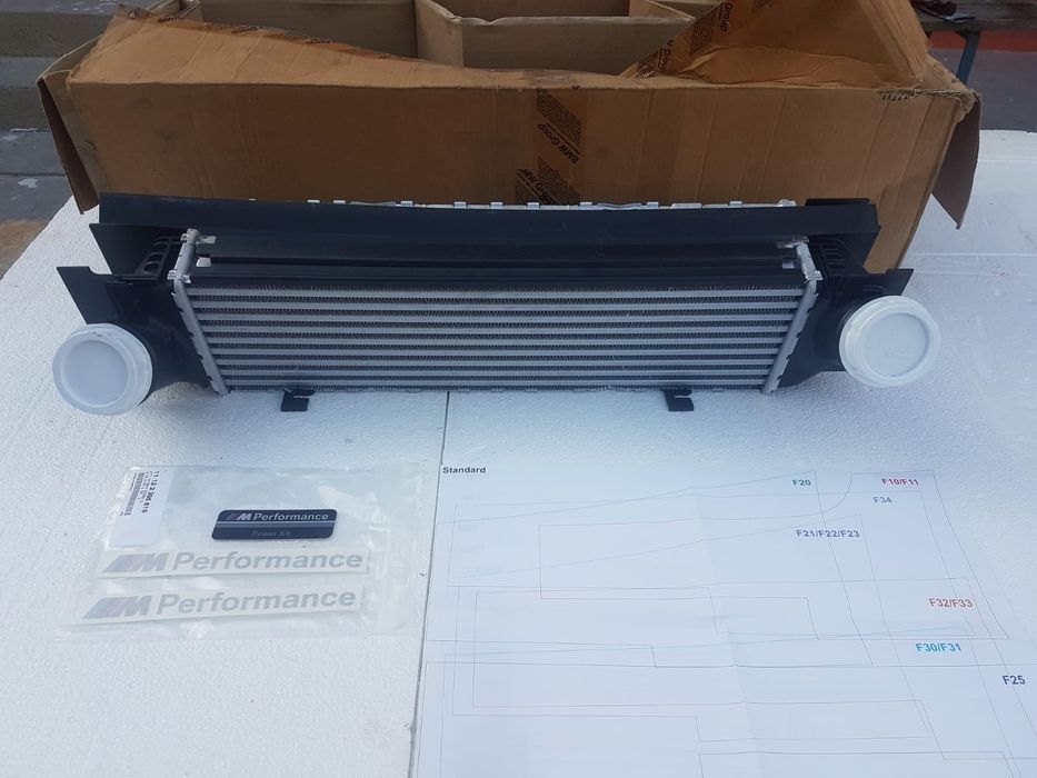 Radiator Intercooler original BMW M performance nou in cutie Nu fac sc Pitesti • OLX.ro