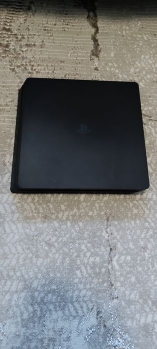 PlayStation 4 Slim 1TB