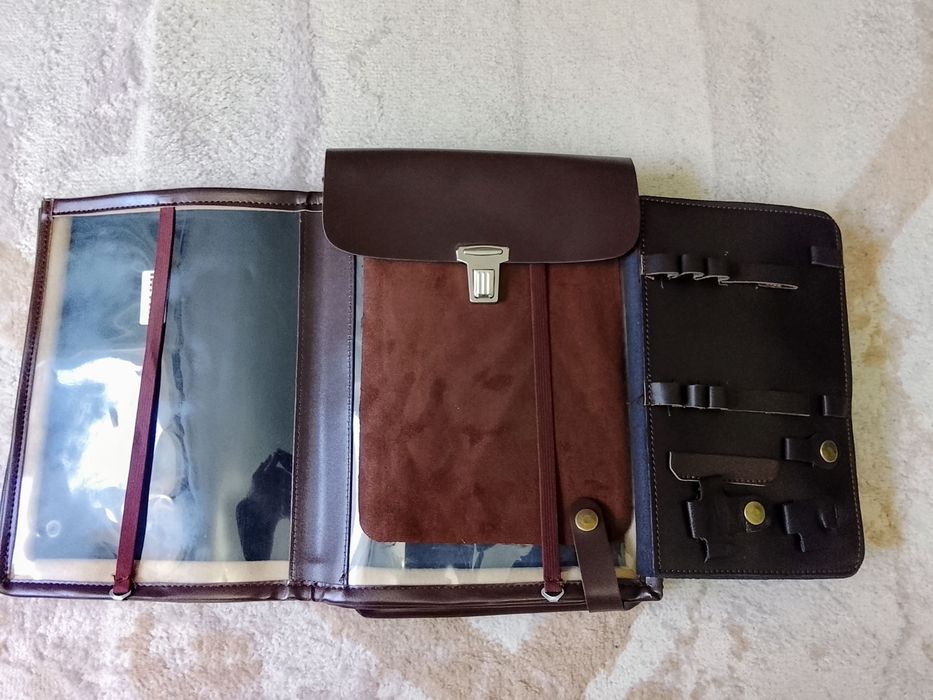 Продаётся сумка планшет