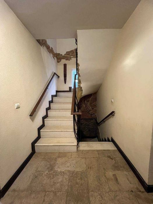 Самостоятелна Къща в Ален мак - 1500 евро