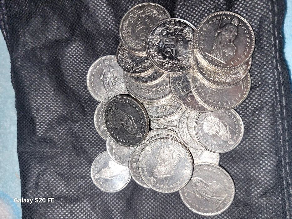 Schimb 56 Franci elvețieni cu 300 lei