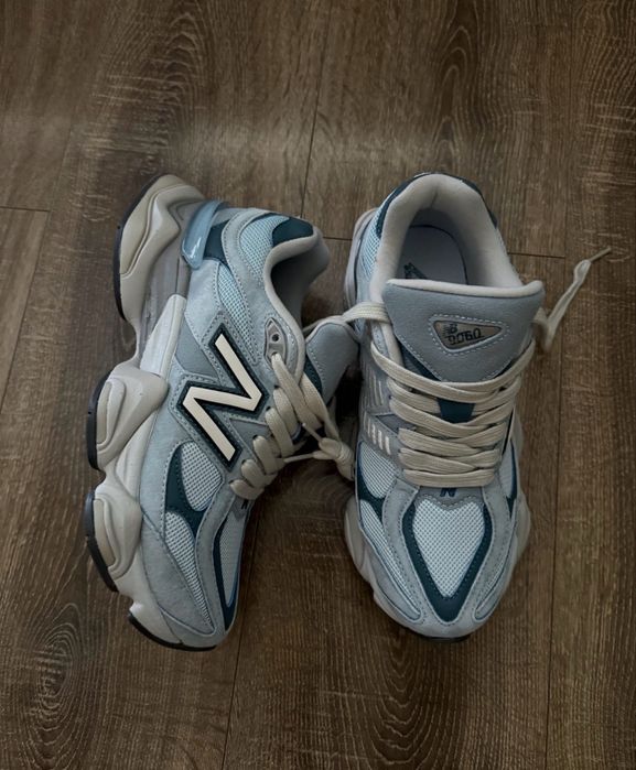 New Balance 9060