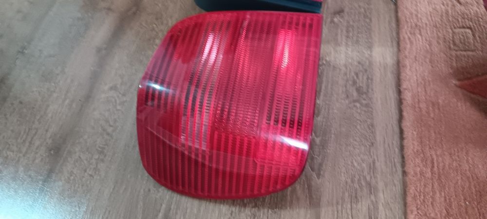 Faruri spate Wolswagen Polo 2001 model 6N2