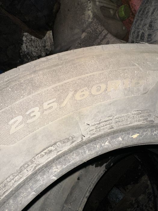 Продается  Шины 235/60 r18