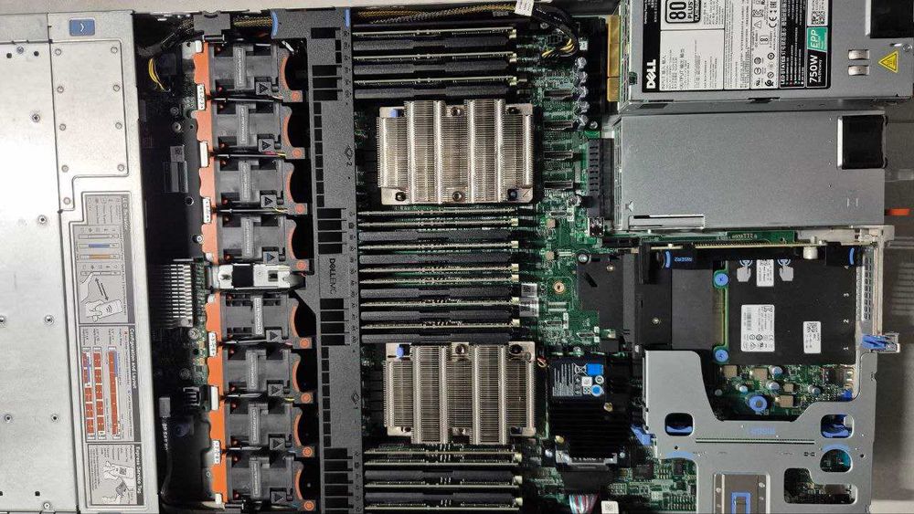 Server Dell PowerEdge R640 10SFF REF