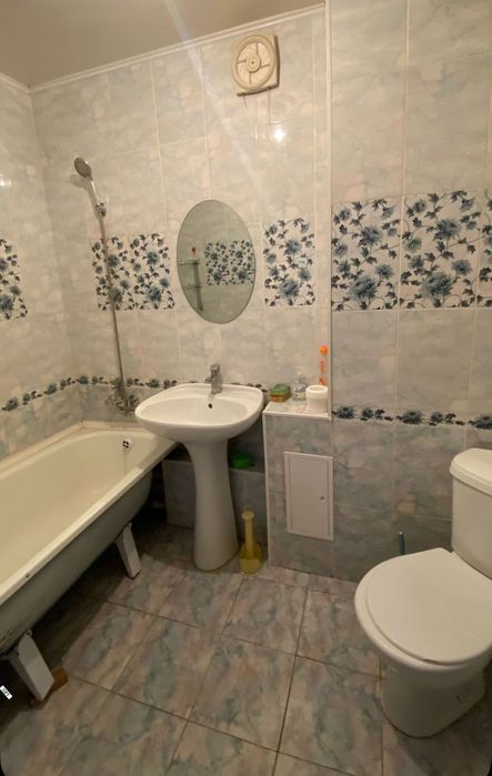 Продам 1 ком кв 43 м2 в 4 микрорайоне