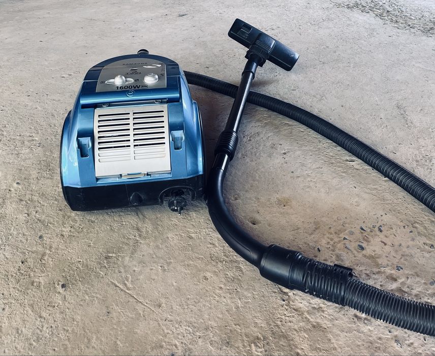 Пылесос срочно .