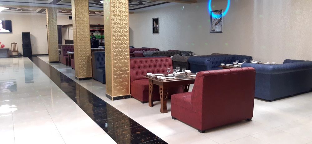 4,6 kishilik yumshoq mebel + stol to‘liq komplekt sotiladi