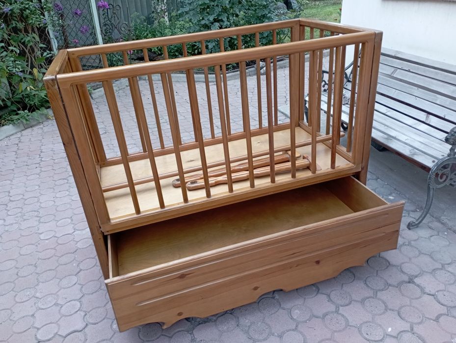 Кроватка детская
