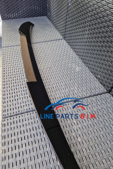Eleron Lip Codita Portbagaj BMW Seria 5 G30 M4 style, Negru Lucios NOU