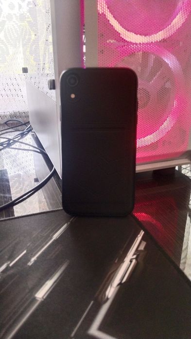 Iphone xr 64 gb yomkost 100%