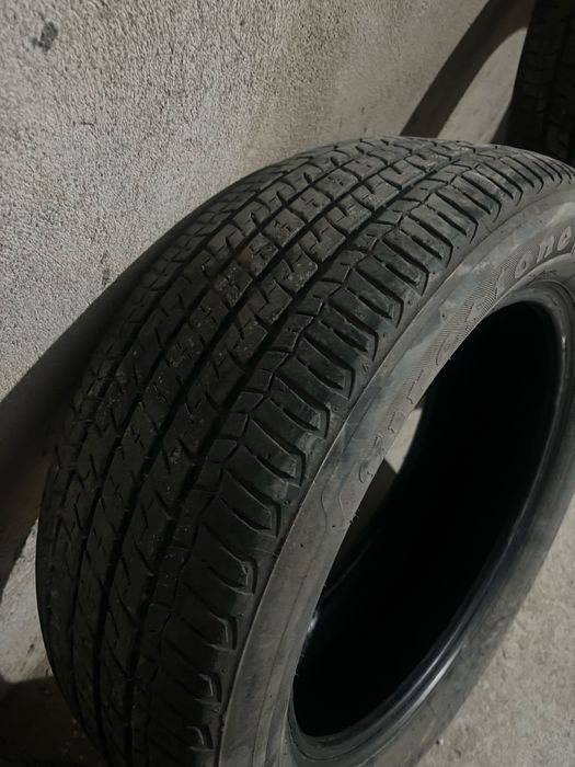 Продам шины на камри  R17