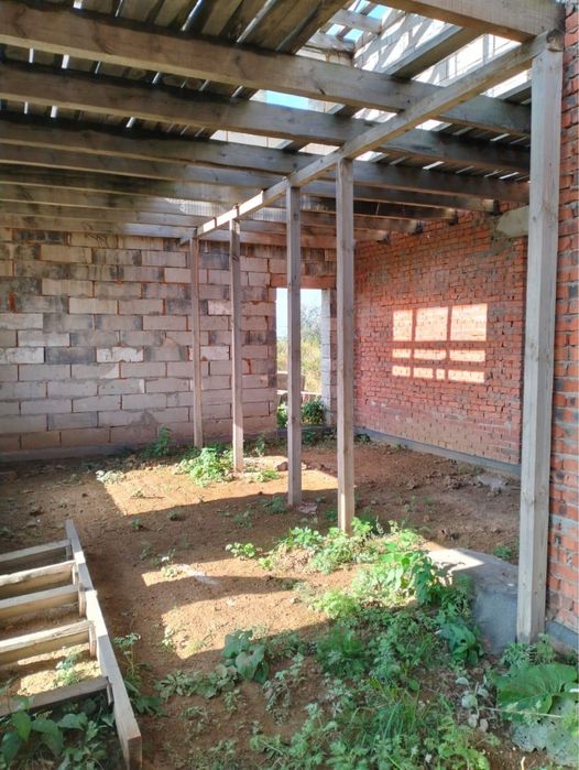Продам недоствоенный коттедж