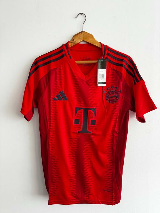 New! Байерн 24/25 Домакински Тениски