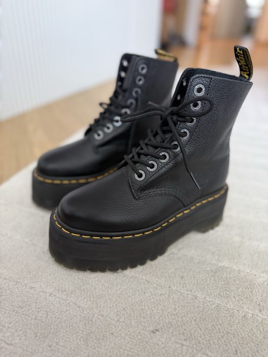 Кубинки Dr. Martens