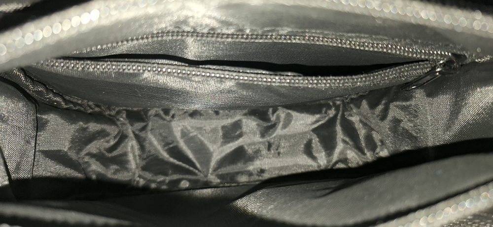 Trapstar чанта нова