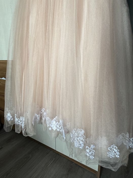 Бална рокля розова като нова