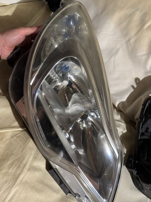 Фарове за Opel Corsa D face