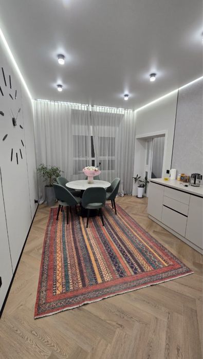 Продам 4-комн. квартиру