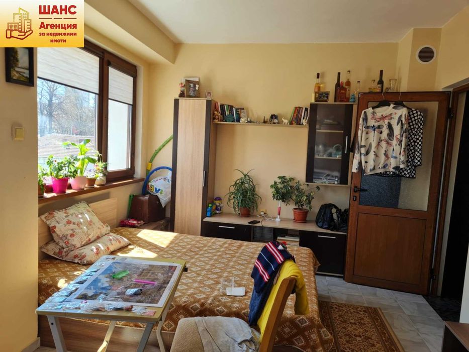 Продава се Двустаен апартамент в Плевен, Идеален център - 53 кв.м за 1450 €/кв.м - Снимка #3