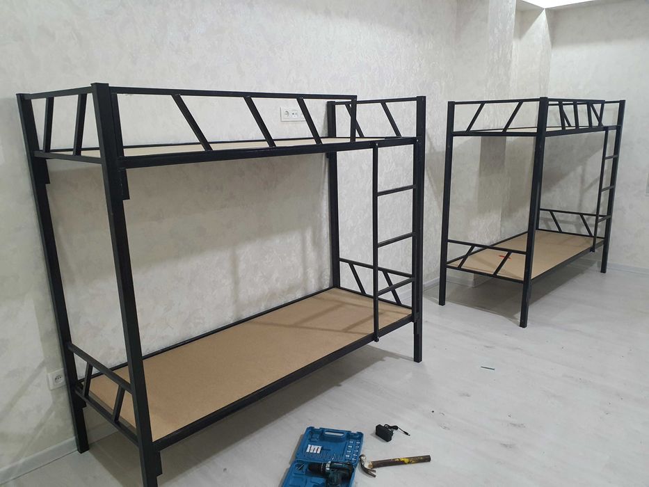 Двухъярусная кровать