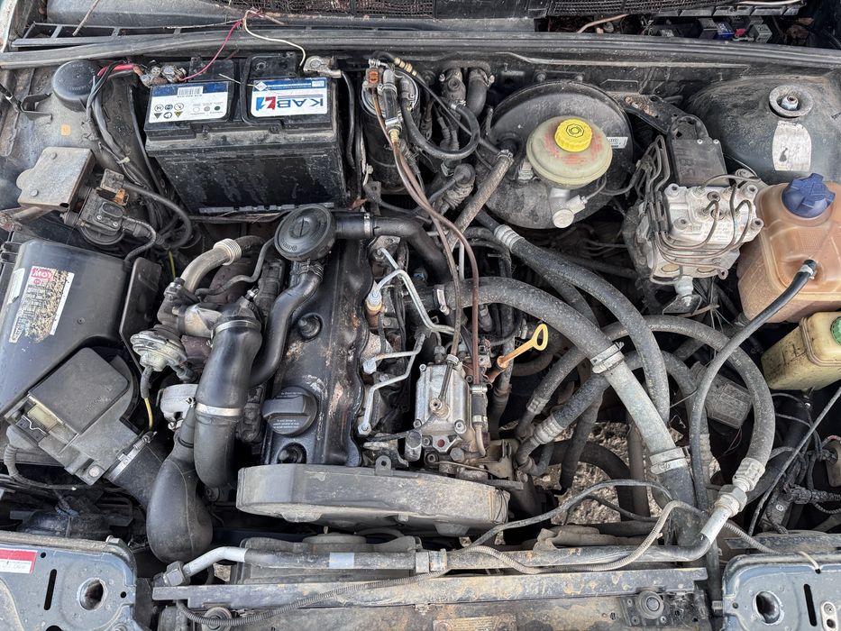 Audi 80 B4 avant 1.9tdi 90hp 1994г На Части