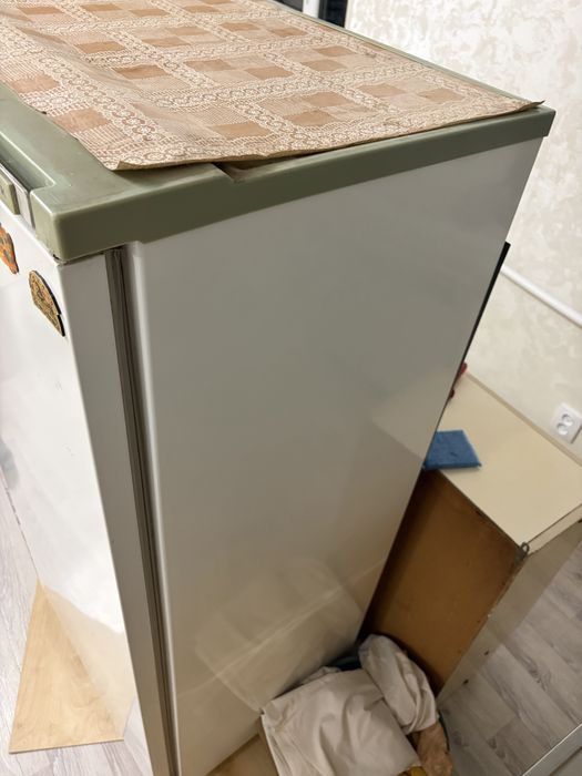 Продам холодильник