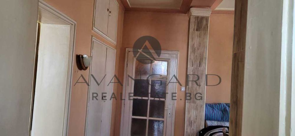 Продава се Тристаен апартамент в Пловдив, Център - 80 кв.м за 1496 €/кв.м - Снимка #1