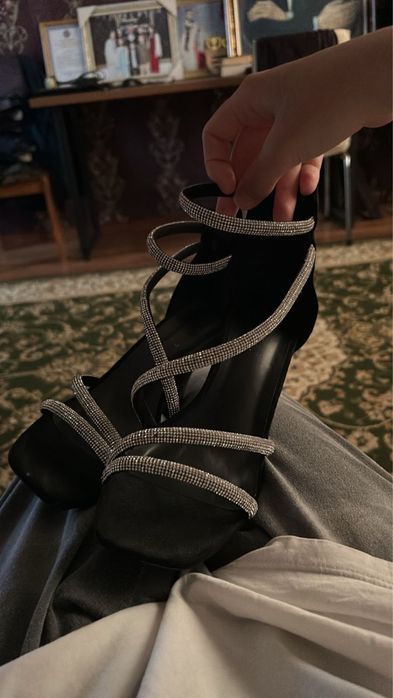 каблуки 7-8см.Размер 38