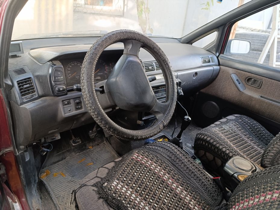 Ниссан прейра 1992г