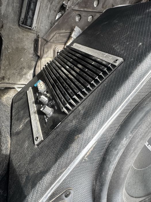 Продам сабвуфер 5 элемент