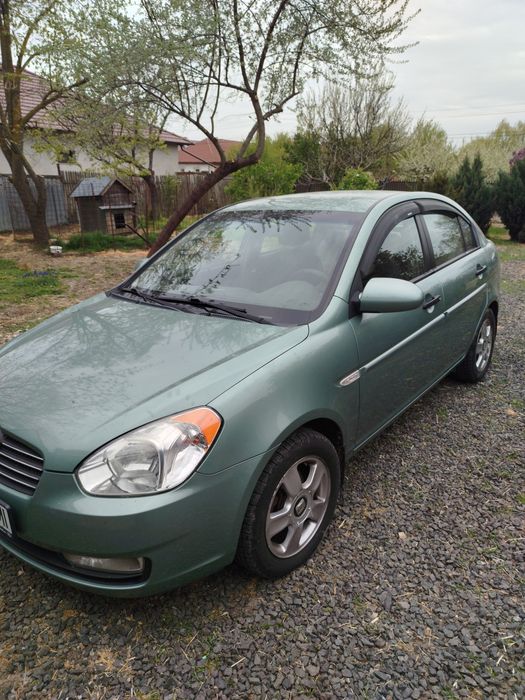 Hyundai accent 1.5diesel an 2007 167000 km inmatriculat vt10/2026 perfect funcțional 4 geamuri electrice închidere centralizată alarma fără rugină,