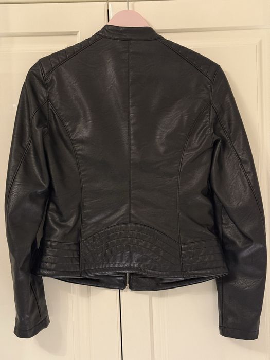 Дамско кожено яке