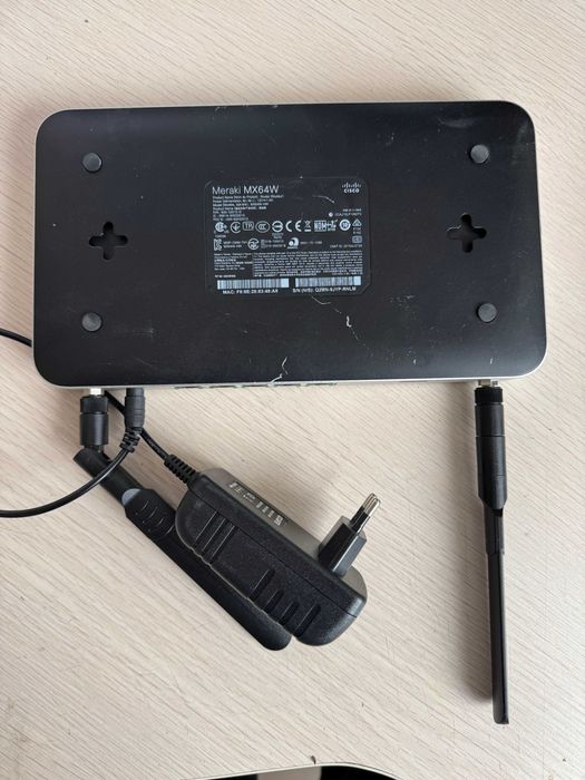 Router CISCO Meraki MX64W