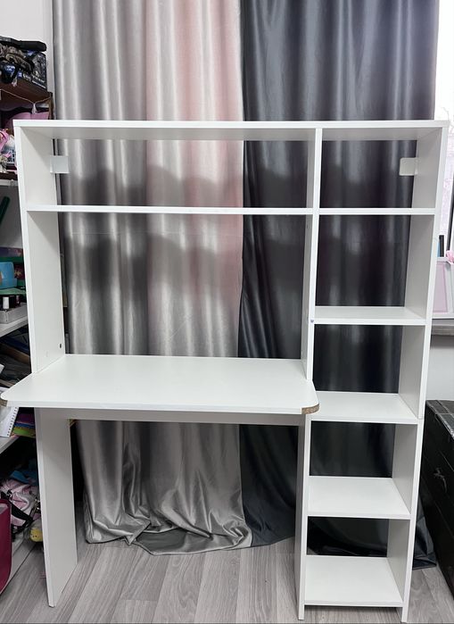 Стол с полками белый срочно