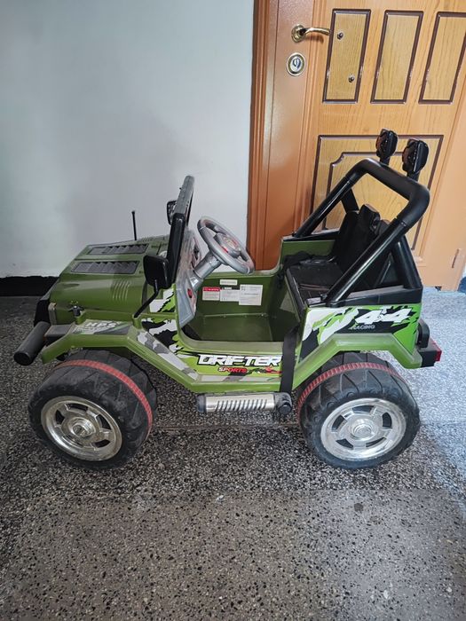 Акомулаторен джип