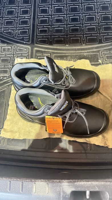 Новый спец обувь