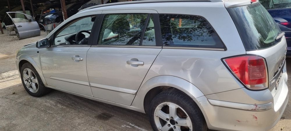 Piese Auto din Dezmembrari Opel Astra H 2005 1.8 benzină