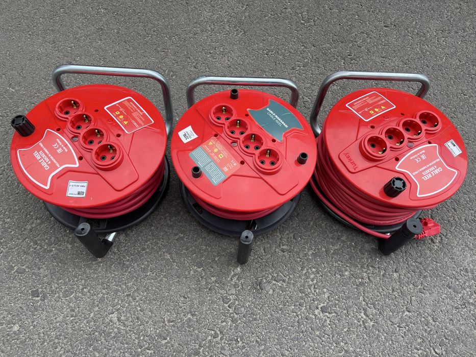 Rolă prelungitor , 20,30,40,50 M cu 4 prize , Cablu 3x2,5mm cu tambur
