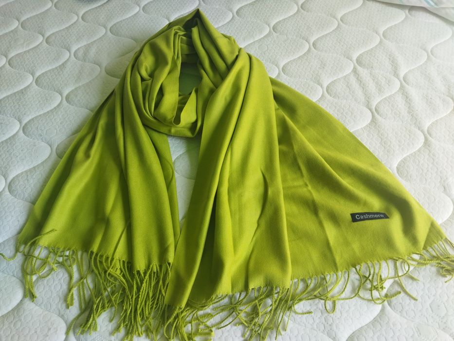 Дамски шалове зимни и летни