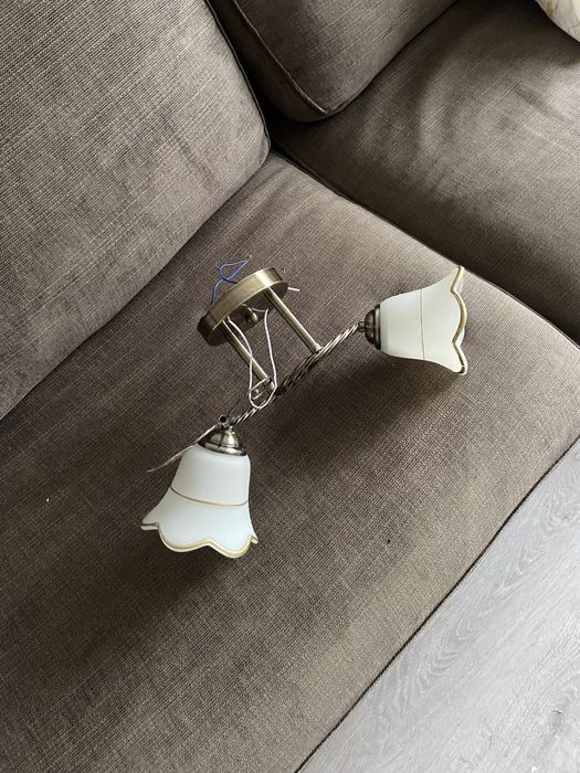 Продам  люстры и плафоны от люстры