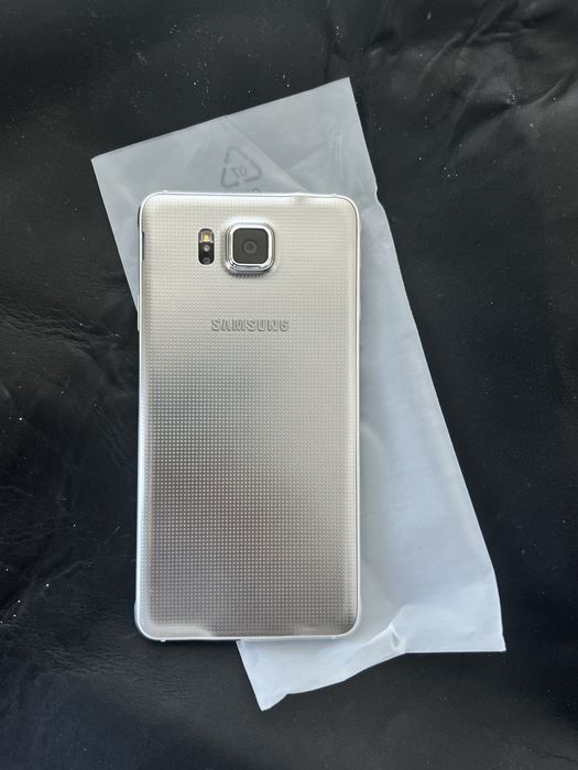 Samsung Galaxy Alpha silver nou nout,cu toate accesoriile functional o