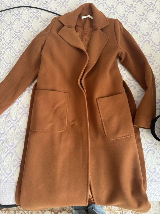 Пальто длинное.