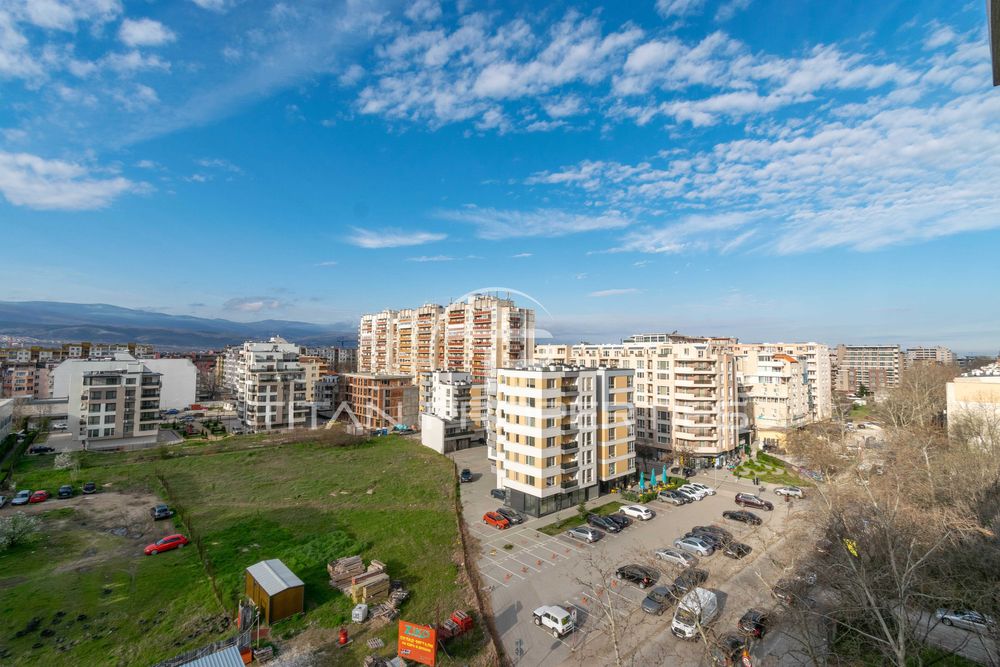 Продава се Многостаен апартамент в Пловдив, Кючук Париж - 104 кв.м за 711 €/кв.м - Снимка #17