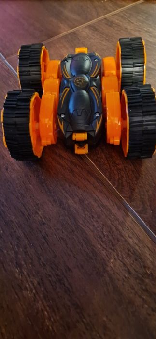 Masinuta cu telecomanda