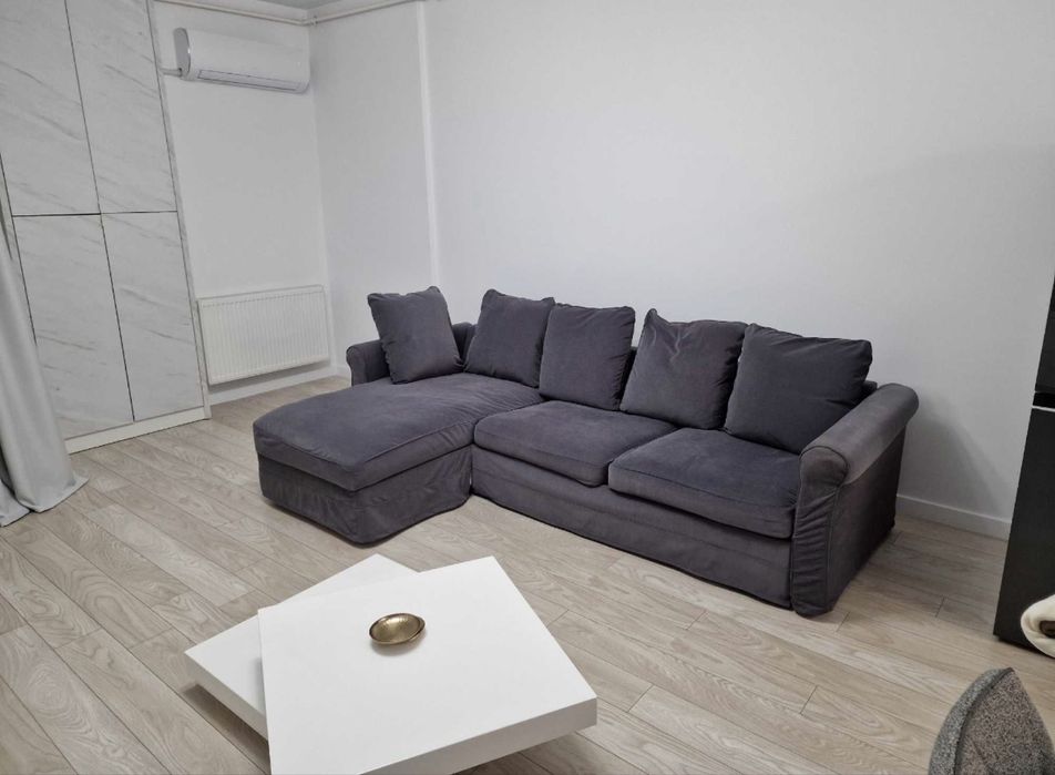 Canapea IKEA extensibila cu 3 locuri