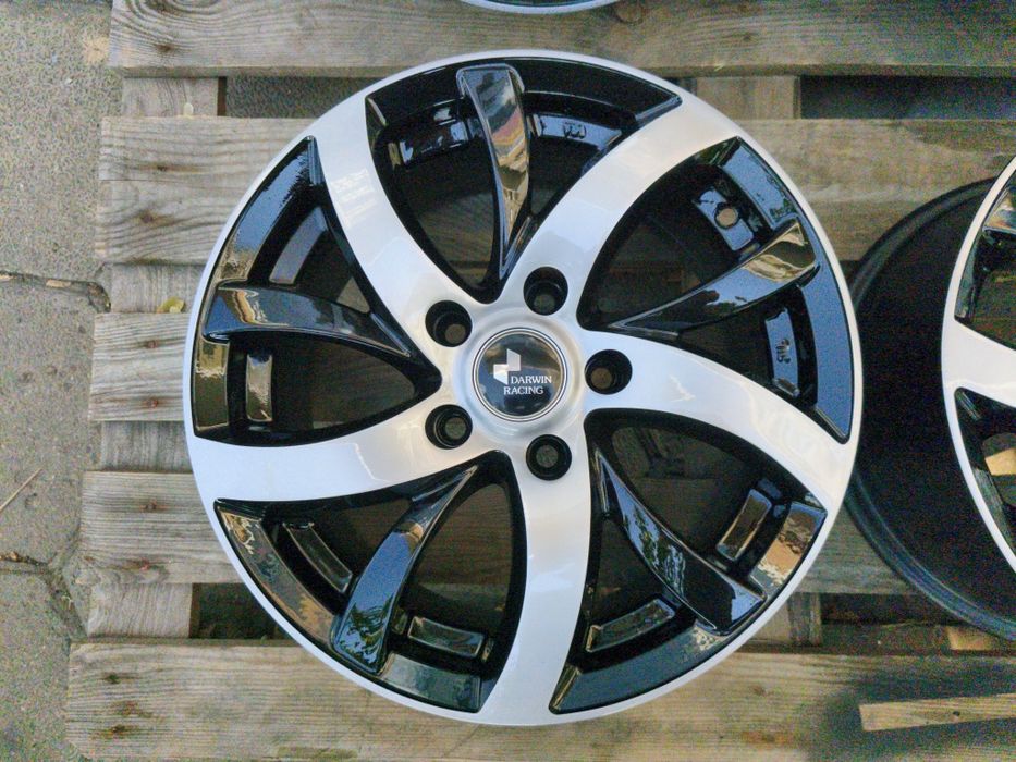 5х112 15 цола Darwin Racing