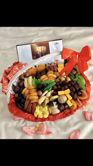 Киндер подарки, корзины, БОКСЫ и БУКЕТЫ