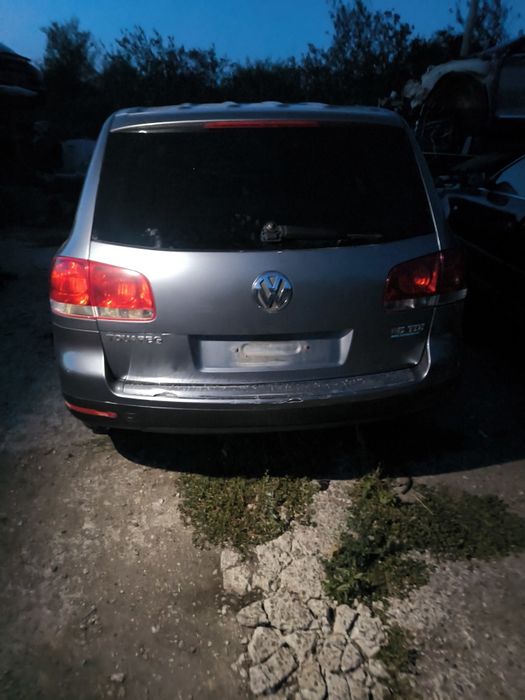 Фолксваген Таурег На части ръчка 2,5 дизел