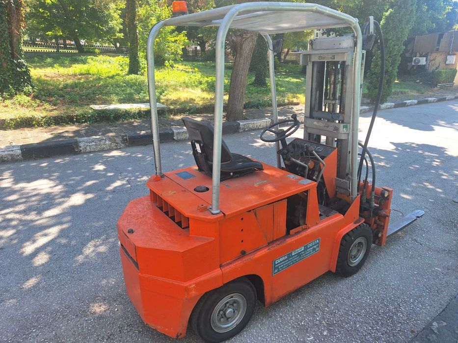 мотокар clark бензинов